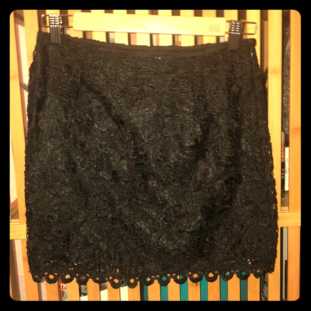 Forever 21 Black lace skirt